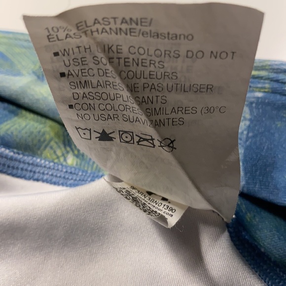 Under Armour HeatGear Compression Leggings Size M - Picture 8 of 8